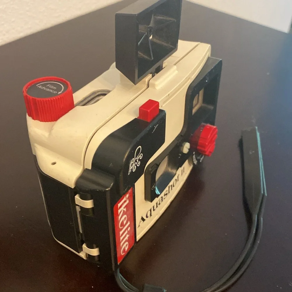 Vintage Ikelite Aquashot II Underwater Waterproof Camera Case Housing